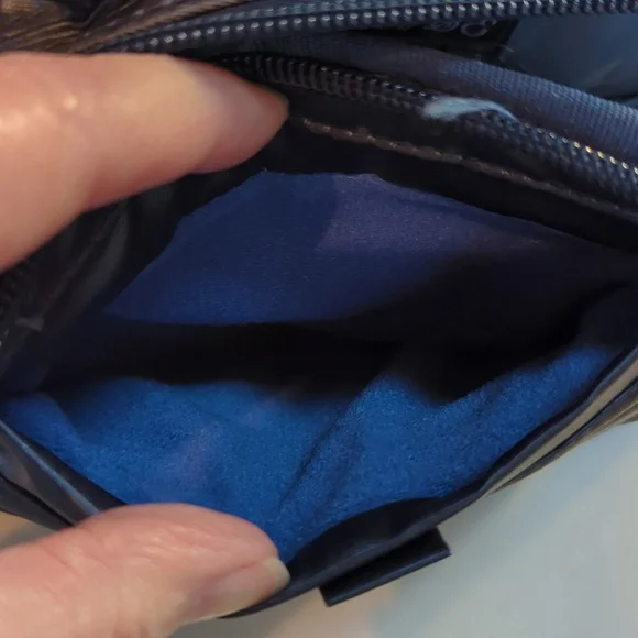 Lug, Flapper SE, Metallic Blue Convertible Crossbody Bag. - Picture 5 of 15